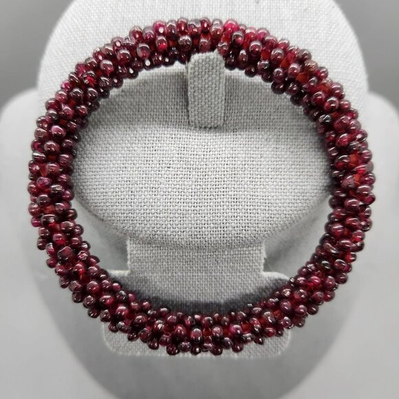 ANTIQUE VINTAGE ART DECO BOHEMIAN GARNET CABOCHON SEED BEAD BANGLE BRACELET GOTH - Picture 1 of 2